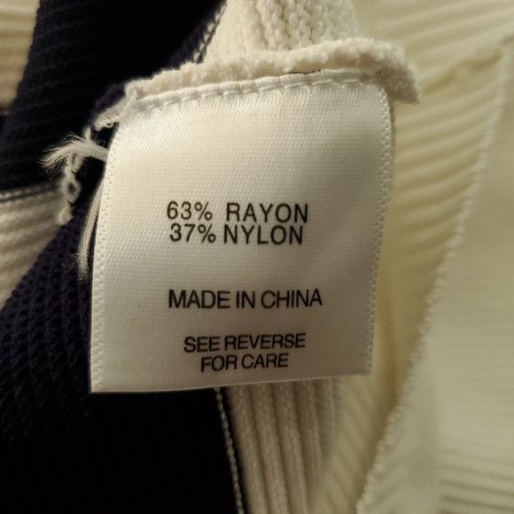 Lucy Paris Striped Cropped Pullover Sweater White Blue sz Small - Picture 9 of 9